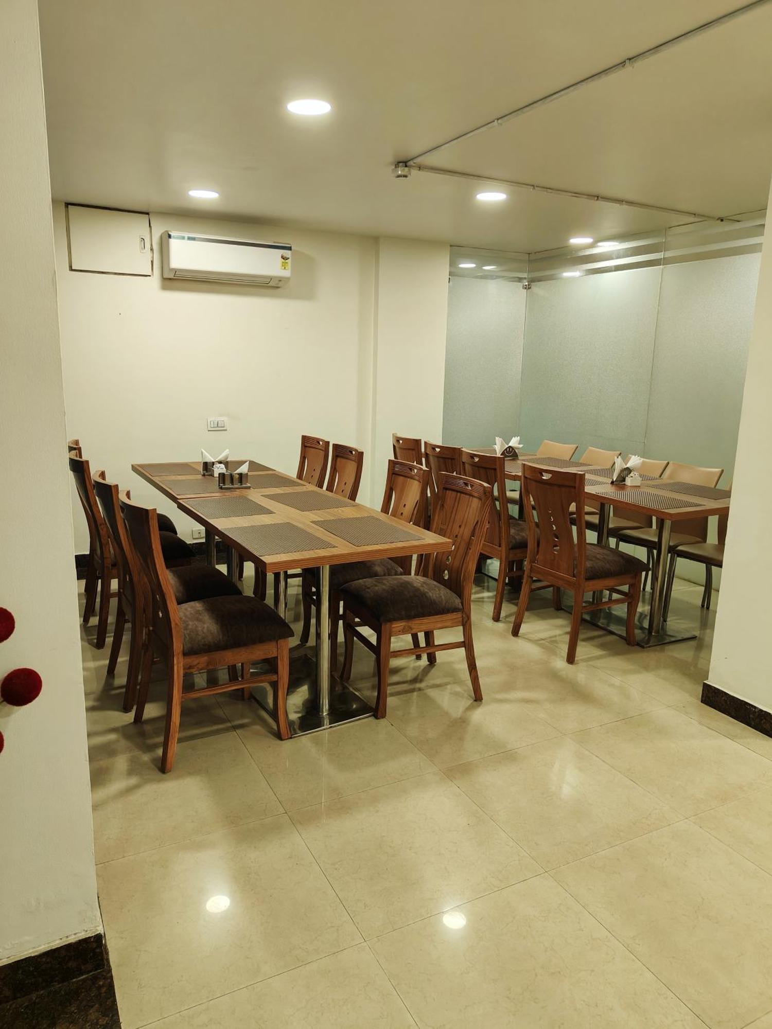 Rosemallow Hotel New Delhi Exterior foto