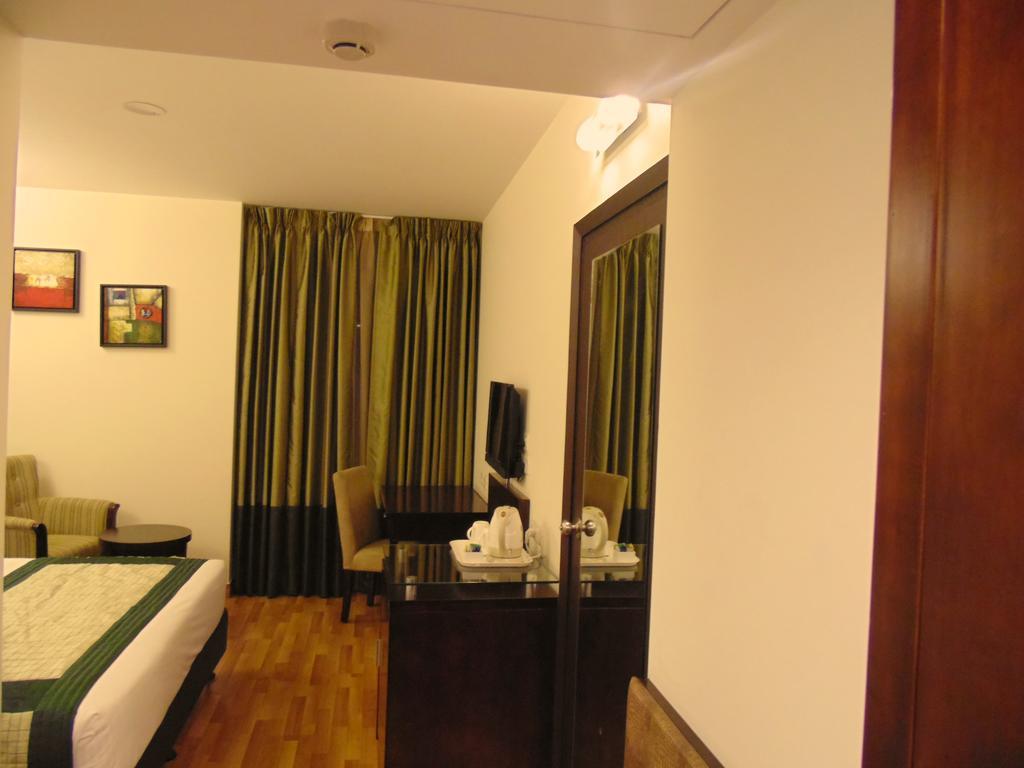 Rosemallow Hotel New Delhi Exterior foto